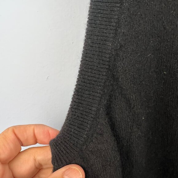State Cashmere Mens V-neck Black Sweater Vest Size XL Preppy Academia Classic - Picture 5 of 7